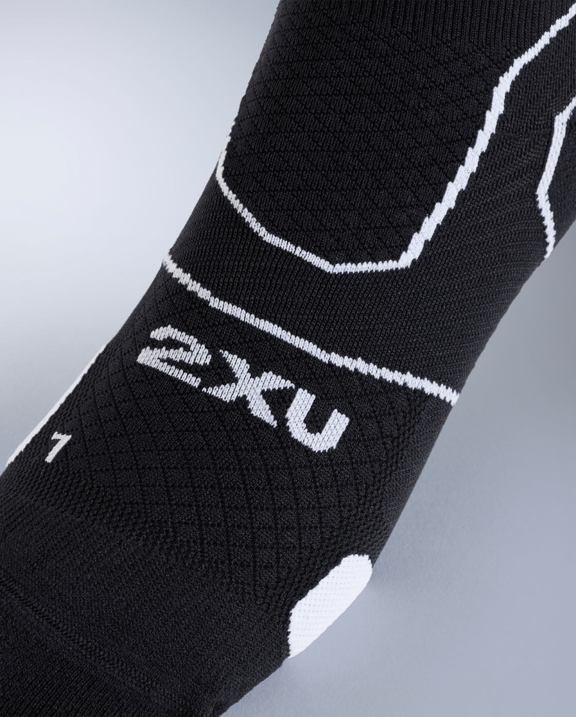 Vectr Light Cushion Crew Socks, Black/White